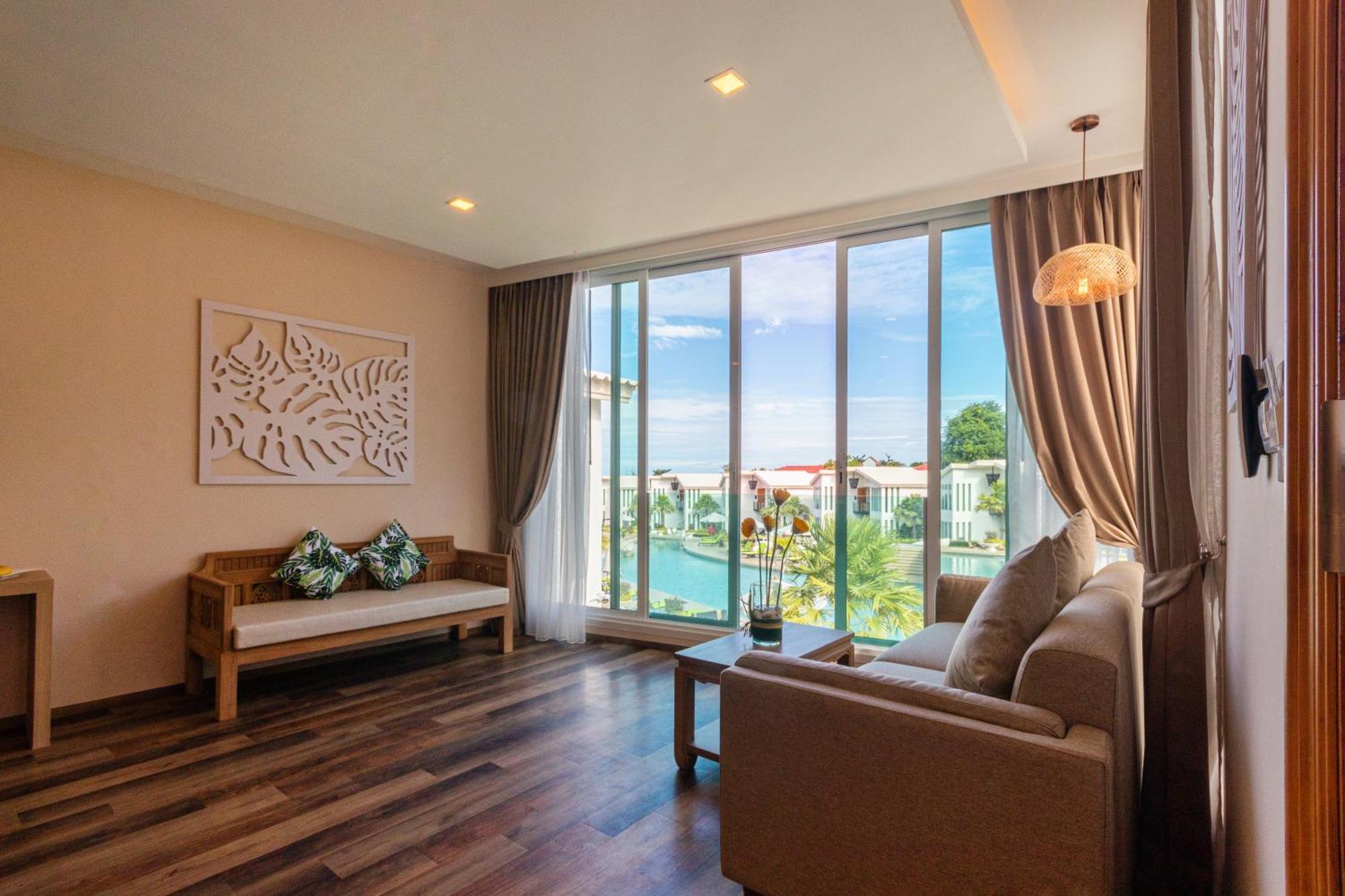 Vannee Golden Sands Beachfront Resort Хаад Рин Екстериор снимка