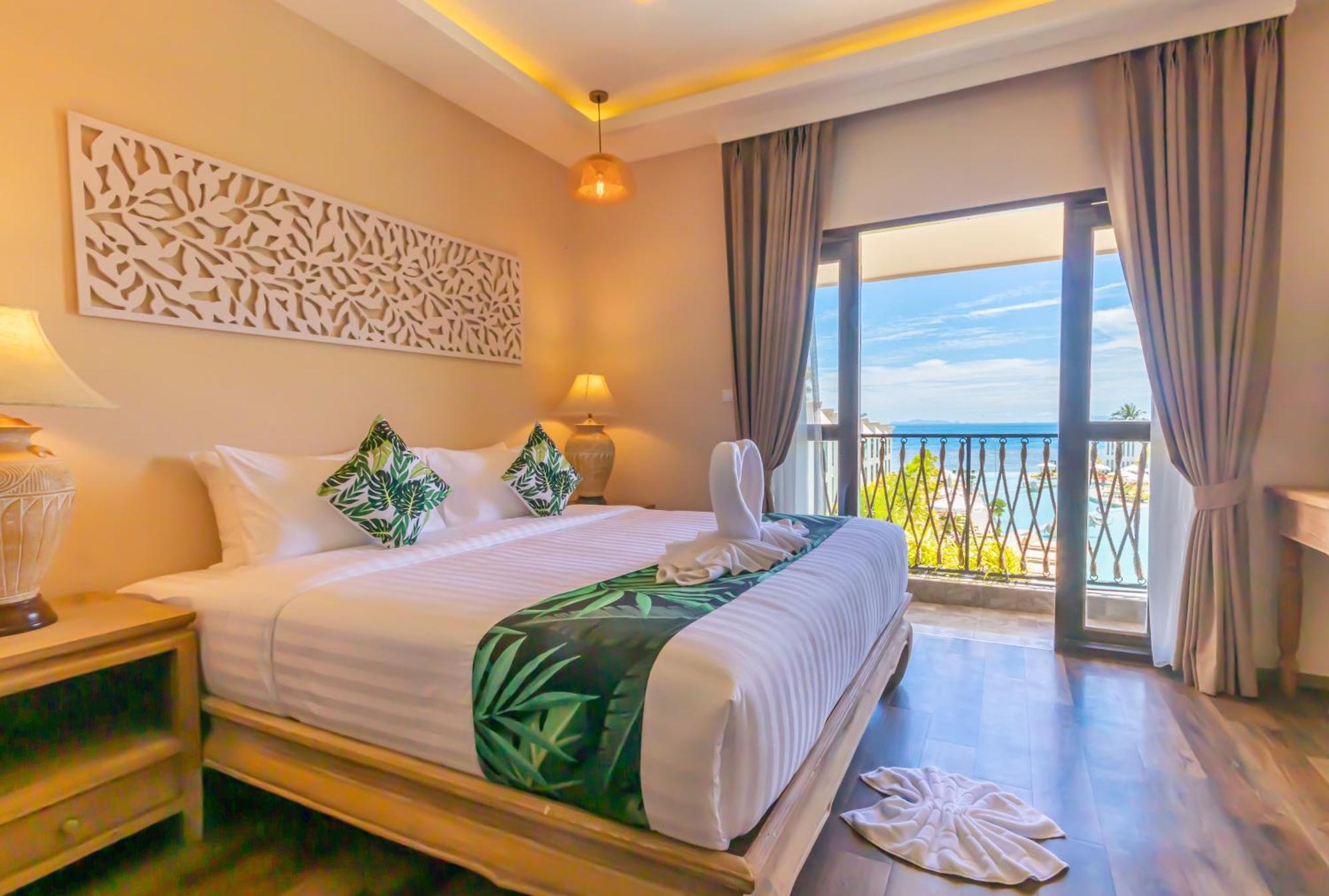 Vannee Golden Sands Beachfront Resort Хаад Рин Екстериор снимка