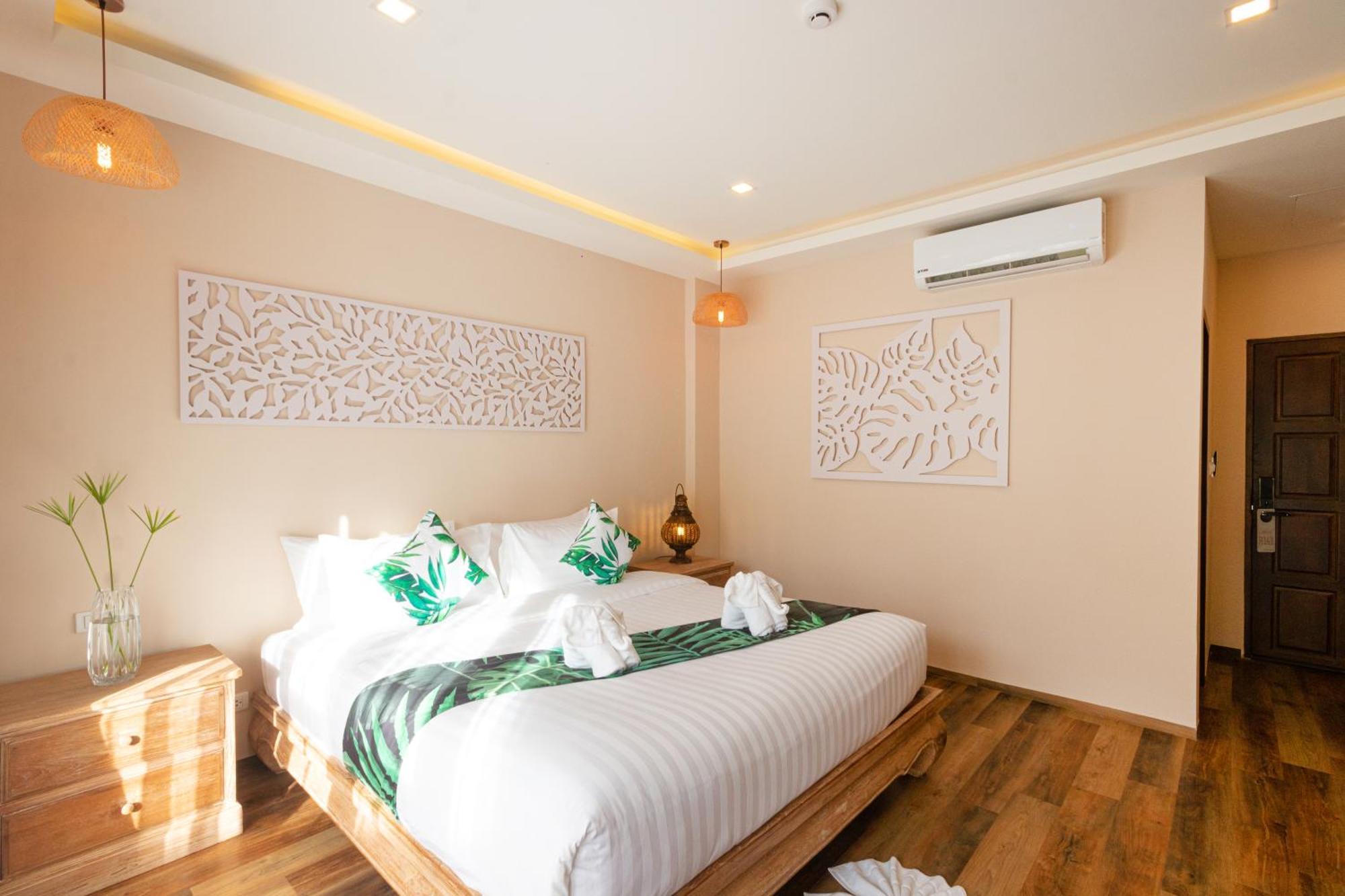 Vannee Golden Sands Beachfront Resort Хаад Рин Екстериор снимка