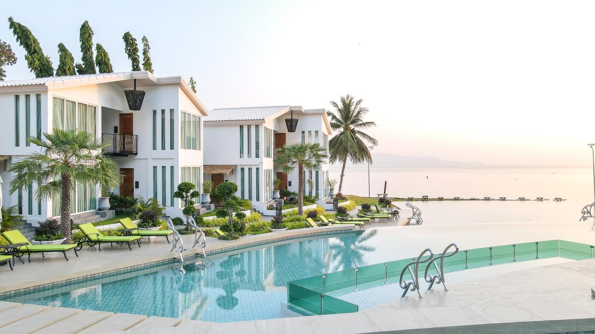 Vannee Golden Sands Beachfront Resort Хаад Рин Екстериор снимка