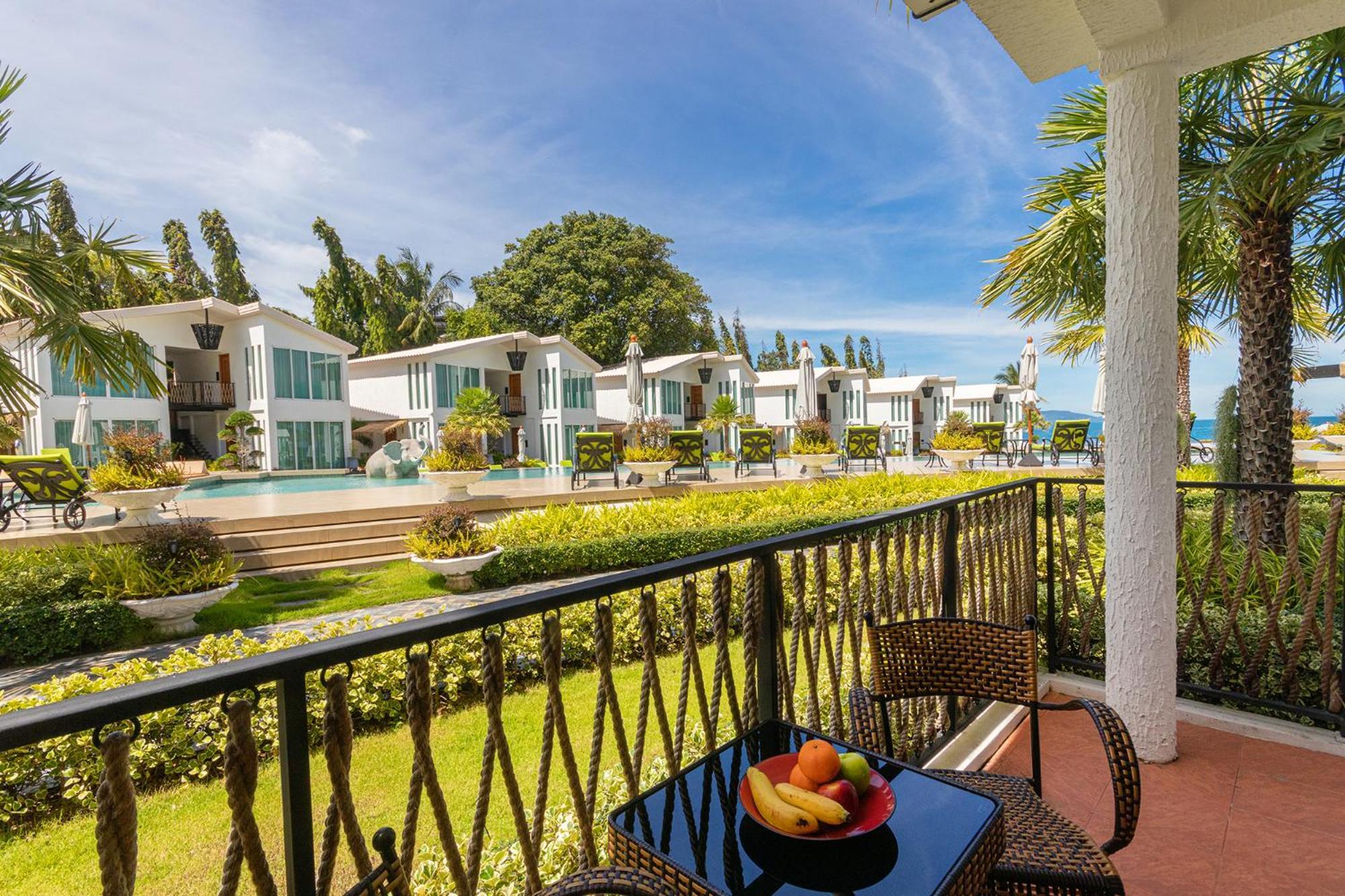 Vannee Golden Sands Beachfront Resort Хаад Рин Екстериор снимка